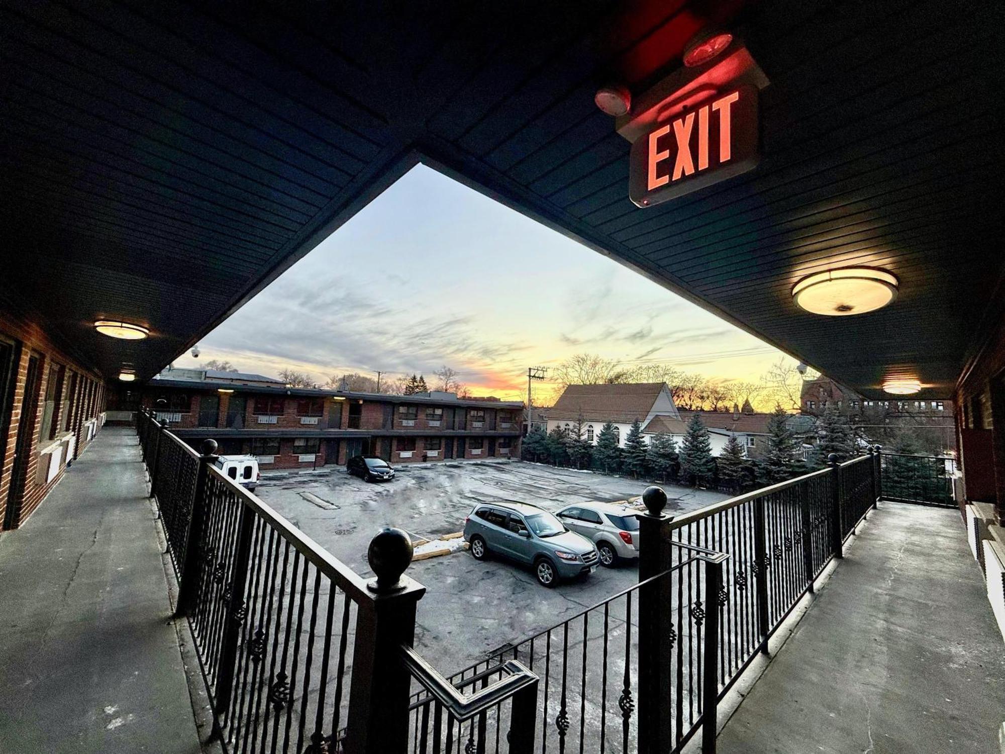 Admiral Motel By Oyo Chicago I-94 ภายนอก รูปภาพ
